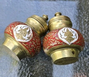 Cloisonne Brass & Red Enamel India Hindu Deity Salt & Pepper Shakers 2.5"T - Picture 1 of 8
