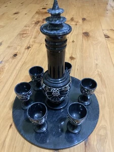 8 Stück Schwarz/Weiß Geschnitzt Marmor Schnaps Dekanter mit Tablett & 6 Tassen Set - Bild 1 von 11