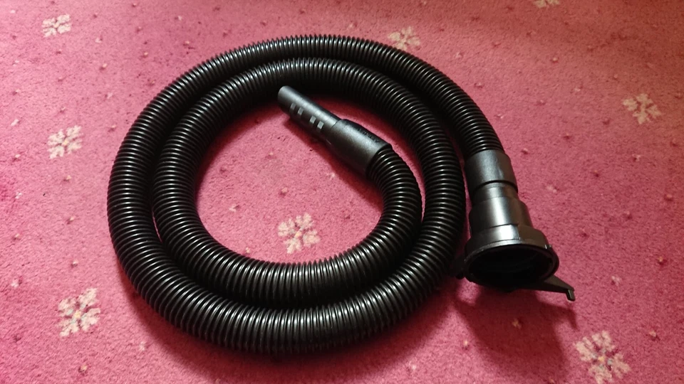 KIRBY VACUUM CLEANER AVALIR FLEXIBLE HOSE. USED BUT GOOD. FITS G5 TO AVALIR. - Image 1 of 4