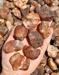 Karneol-Rohstein - Klasse B, natürlicher Karneol aus Madagaskar - Bild 1 von 27