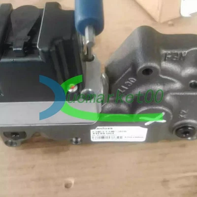 One NEW DANFOSS MCV116F3118 control valve - Image 1 of 4