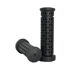 AME SOFT Zone Flangeless BMX MTB Bicycle Grips - Made in USA - BLACK - Picture 1 of 1