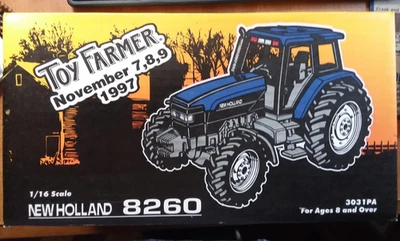 1/16 New Holland 8260 Tractor, 1997 Toy Farmer Show Edition 3031PA - Image 1 of 4