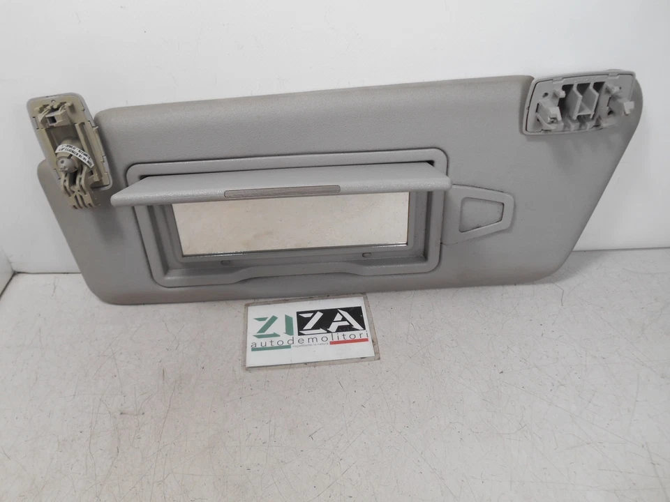 Aletta Parasole Sinistro Mercedes W207 A207 2011 - Imagem 1 de 2