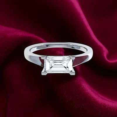 14K White Gold 1.00 Ct Emerald  IGI Certified Lab Grown Diamond Engagement Ring - Image 1 of 4