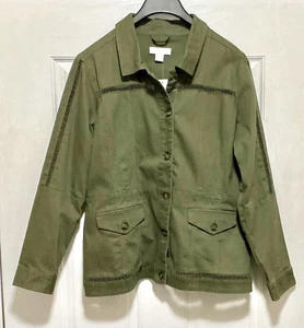 Chaqueta pequeña con botones verde Christopher & Banks para mujer - Imagen 1 de 13