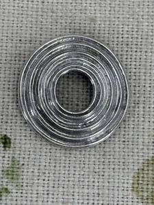 VINTAGE OLA GORIE sterling silver textured circle pendant - Picture 1 of 8
