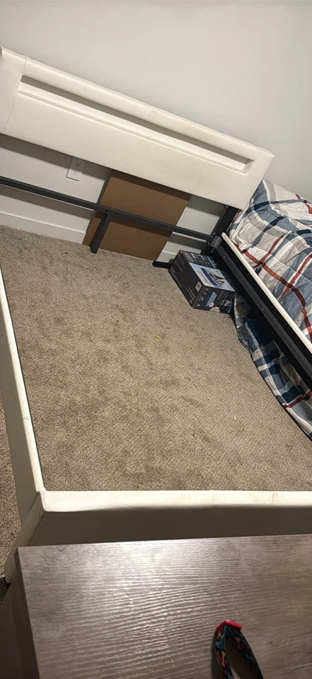 White Headboard and Bottom Foundation Set Modern Design - Image 1 of 1