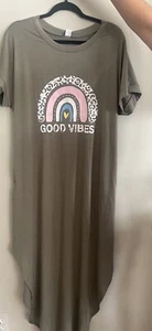Women’s plus maxi dress - Picture 1 of 3