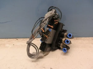 Festo 533141 CPE10-M1BH-5/3G-M7-B Magnetventil 2 stück - Picture 1 of 2