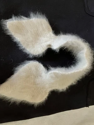 VTG-1950s Ladies Handmade Knitted  White Angora Neck Scarf  ~20” Loop Close - Image 1 of 3