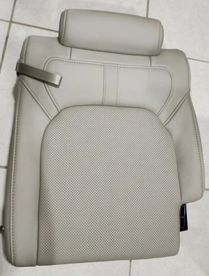 Reposabrazos asiento trasero Ram 1500 2019-2021 nuevo OEM 6CN011C5AG Foto 1 de 4