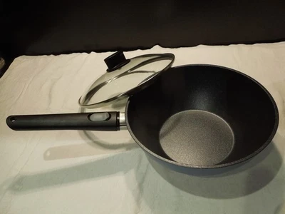 Woll * Wok/Schwenkpfanne mit Glasdeckel * Eco light * abnehmbarer Griff - Bild 1 von 4