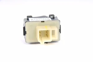 Genuine GM Switch 15895978 - Picture 1 of 2