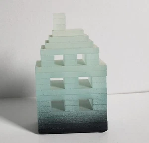 Mary Kay Simoni Art Glass Paperweight 4.75” house sculpture. Signed - Picture 1 of 16