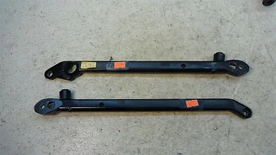 1985 Honda V65 Sabre VF 1100 H751-1. опорные планки задней рамы - Изображение 1 из 4