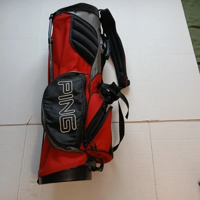 Bolsa de Transporte PING Hoofer Vantage Soporte Doble Correa Divisor de 5 Vías Mr Ping Logo Rojo Foto 1 de 4