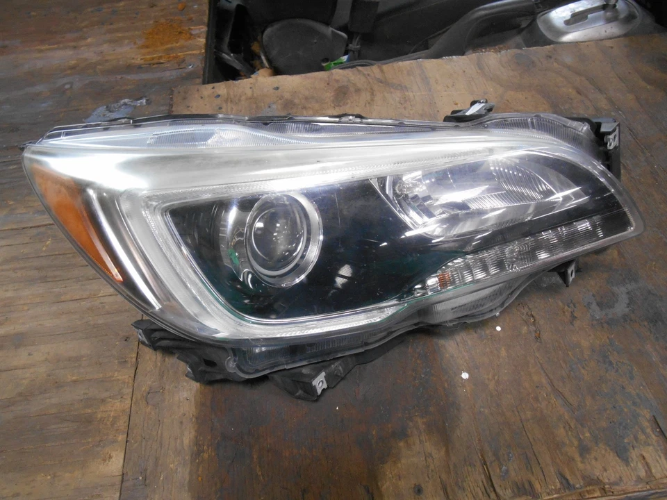 Complete! OEM! 2015-2017 Subaru Legacy Outback Xenon HID Headlight Right - Image 1 of 4
