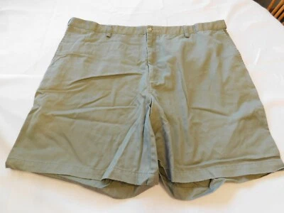 Pantalones Cortos Windham Pointe Para Hombre Frente Plano Talla 46 Algodón Lt Verde Oliva Usados en Excelente Condición Foto 1 de 3