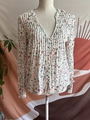 Top AG Adriano Goldschmied Floral Manga Larga Pintuck Cuello en V Botón Delantero Talla S Foto 1 de 4