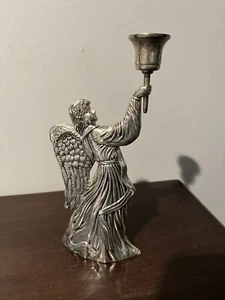 Pesado, hermoso candelabro ángel, vintage, color plata, hecho en China - Imagen 1 de 8