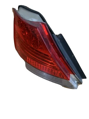 BMW 760Li 2006 conjunto de luces traseras lado derecho e izquierdo usado Foto 1 de 4