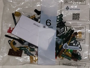 The LEGO Ninjago Movie:143R2 Sealed #6 Bag w/Green Helmet - See Description - Picture 1 of 2
