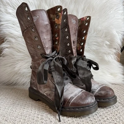 Doc Martens Triumph 1914 Size 7 Distressed Brown Floral Grunge Fold Over Boots - Image 1 of 4