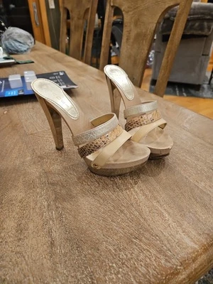 Casadei Mujer Tacón 7 Foto 1 de 4