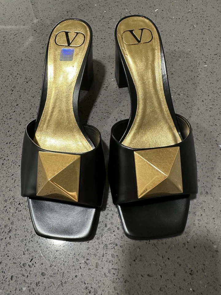 Valentino Black One Stud Slide Sandals Size 36.5 - Image 1 of 4
