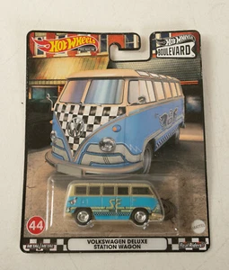 Hot Wheels Volkswagen Deluxe (P3L) Station Wagon (JSF6) Boulevard piloti reali - Foto 1 di 6