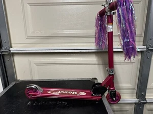 Razor Scooter Excellent Condition - Picture 1 of 5