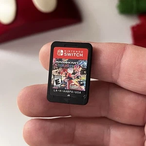 Mario Kart 8 Deluxe Edition (Nintendo Switch, 2017) VIDEO GAME Cartridge Only - Picture 1 of 2
