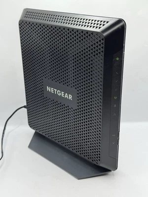 NETGEAR AC1900  WIFI CABLE Modem Router Model: C7000v2. 2.4 GHz 5ghz wifi router - Image 1 of 4