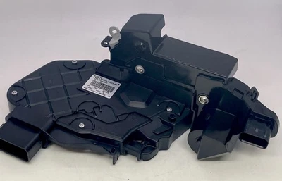 Genuine Land Rover RH Front Door Latch LR091525 **NEW** Open Box Foto 1 de 4