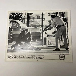 Calendario NAPO ASOCIACIÓN NACIONAL DE ORGANIZACIONES POLICIALES LA Times David Gatley - Imagen 1 de 18