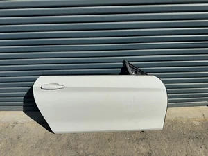 2015-2020 BMW M4 OEM FRONT RIGHT SIDE DOOR ASSEMBLY WHITE - Picture 1 of 15