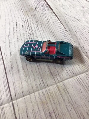 Vintage Matchbox 1994 Chevrolet Corvette T-Roof T-Top MB97 1:61 teal pink grid - Image 1 of 4