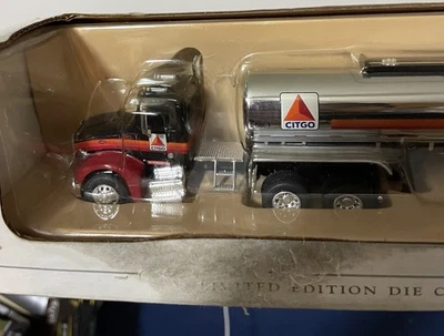 PETERBUILT 385 TANKER CITGO 33072 Fuel Tanker SpecCast 1:64 Die Cast - Image 1 of 4