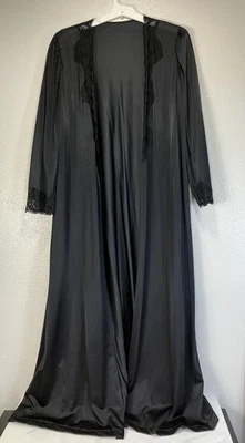 Bata grande Peignoir OLGA 94280 negra - sin cinturón Foto 1 de 4