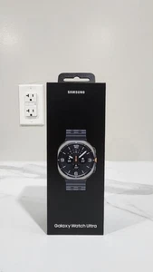 Samsung Galaxy Watch Ultra 47mm LTE SM-L705FZTAGTO - Photo 1 sur 6