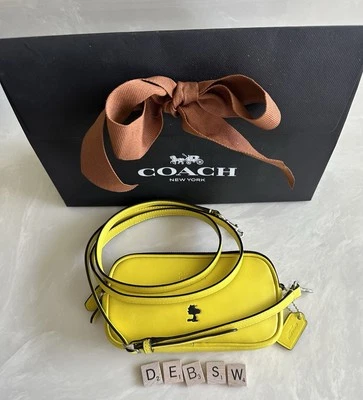 NUEVA BANDOLERA COACH X PEANUTS SNOOPY AMARILLO BRILLANTE EDICIÓN LIMITADA 64423   Foto 1 de 4