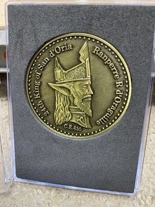 Final Fantasy XI Lamperte Gold Coin 2023 Replica Used Displayed With Case  - Picture 1 of 3