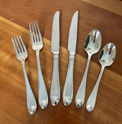 Talheres de aço inoxidável Oneida SATIN GARNET 18/10 - Escolha - Imagem 1 de 3