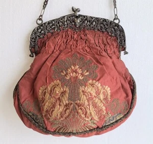 Antique 800 Silver With Lady's Face Ornate Purse Frame with Lovely Needlework - Picture 1 of 11