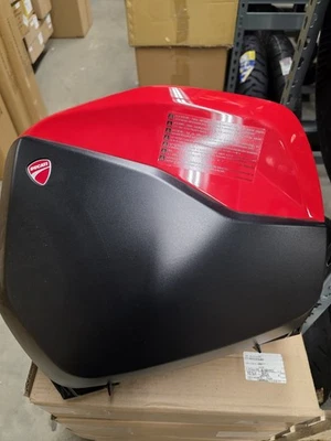 NOVO ALFORJE RÍGIDO OEM DUCATI MULTISTRADA V4 VERMELHO LADO DIREITO - Imagem 1 de 4