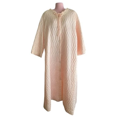 Bata Barbizon vintage para mujer grande acolchada satinada nailon abrigo bolsillos años 60 Foto 1 de 4