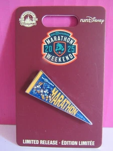 Pin Parques Disney 2025 RunDisney Maratón Fin de Semana Maratón Banderín LR - Imagen 1 de 2