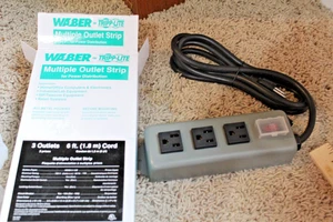 Tira de alimentación industrial de múltiples tomas de corriente Waber, 3 tomas de corriente, cable de 6 pies (3SP), gris - Imagen 1 de 2