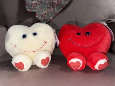 Puffkins LE Swibco Valentine Plush Romeo Juliet LE Collectible Heart Beanies (i) - Image 1 of 4